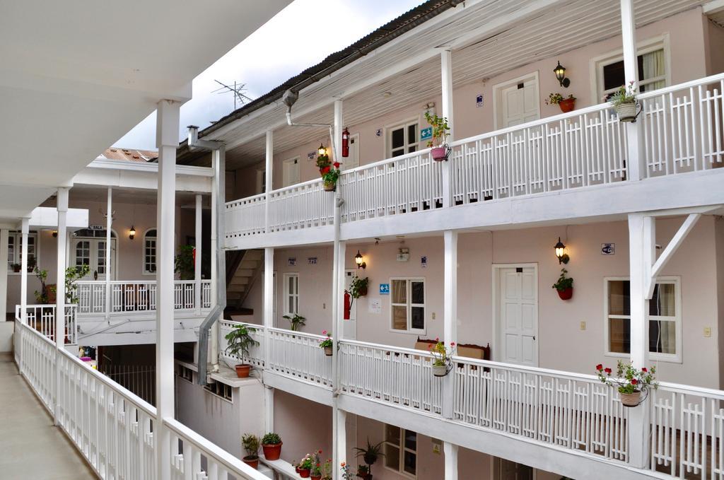 Hotel Europa Alausí Exterior foto