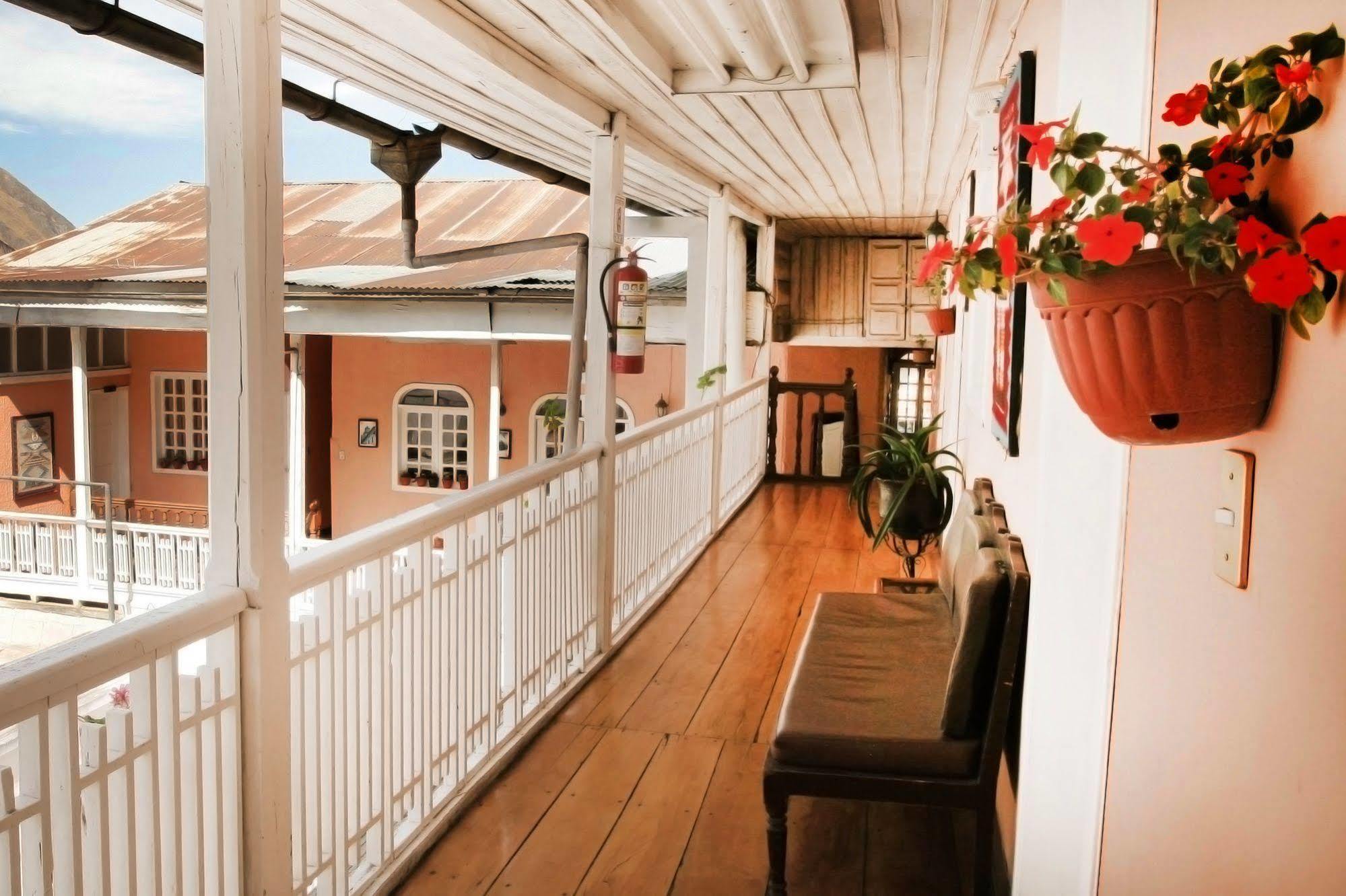 Hotel Europa Alausí Exterior foto